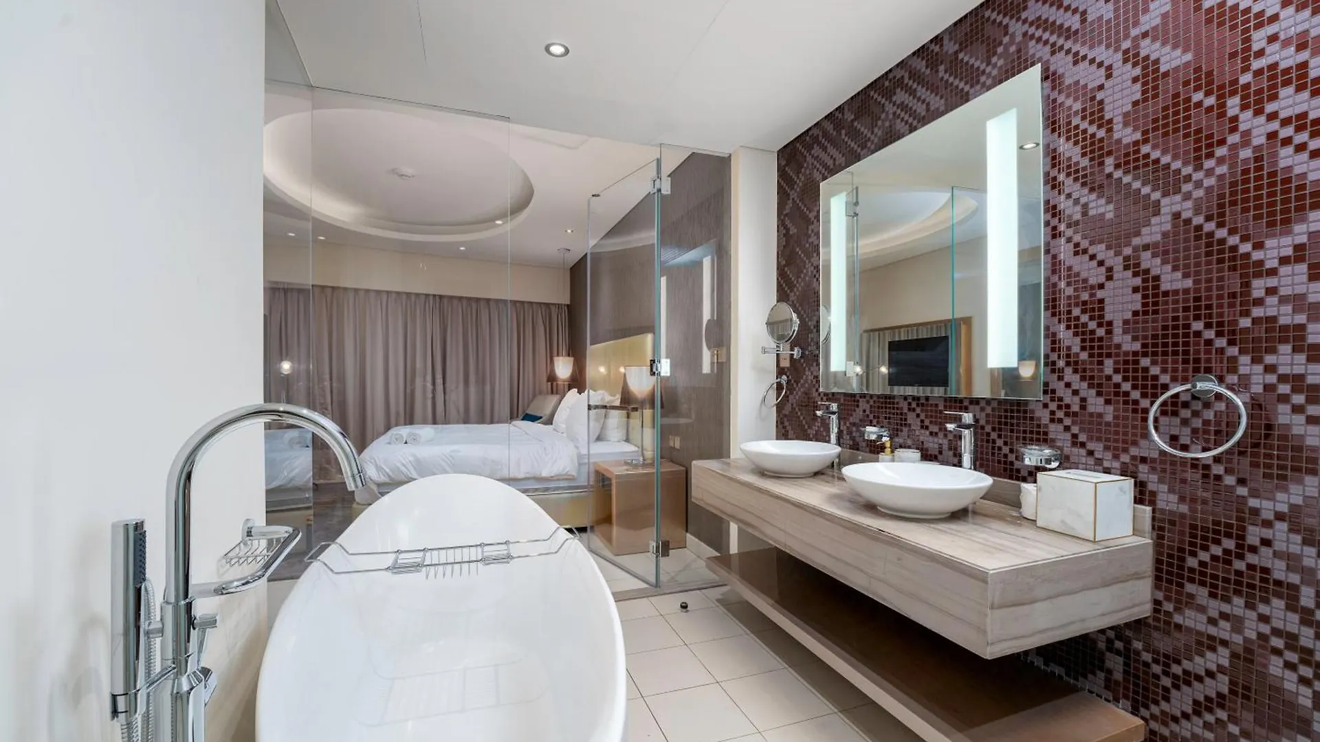 Luxe Living Redefined Spacious 3Br Haven In Damac Towers By Paramount, Stunning Views, Elite Amenities Dubai Apartment